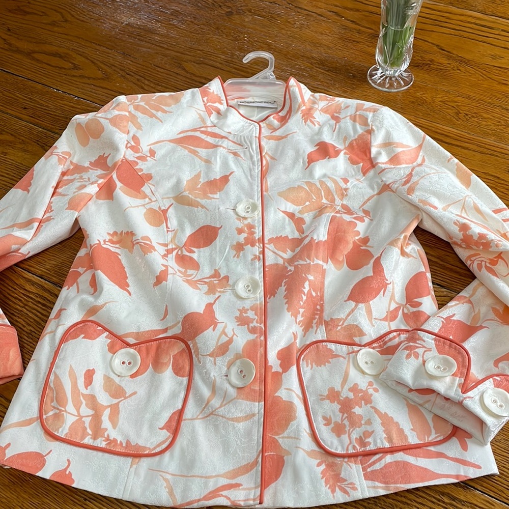Brownstone Studio white/peach floral pattern jacket.  Size Medium.